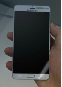 An alleged image of a prototype of Samsung's next Galaxy smartphone.( Source:Toptienmobiel)