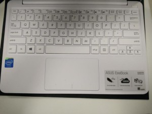 asus-eeepad-x205ta-keypad