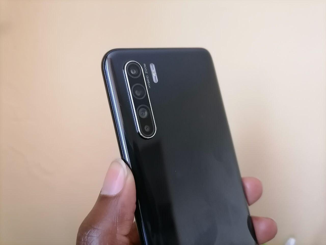 OPPO Reno 3 cameras