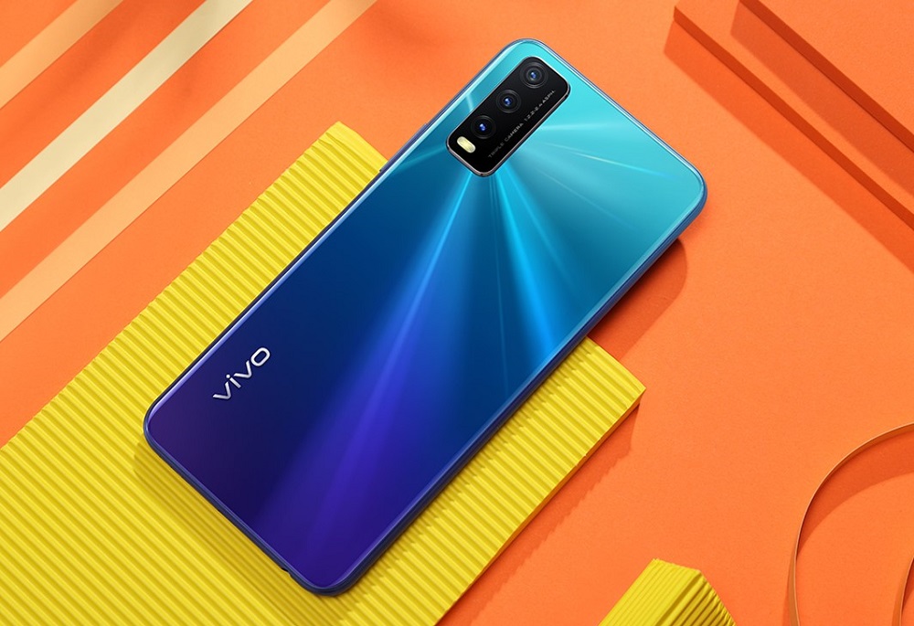 vivo Y20 in Nebula Blue