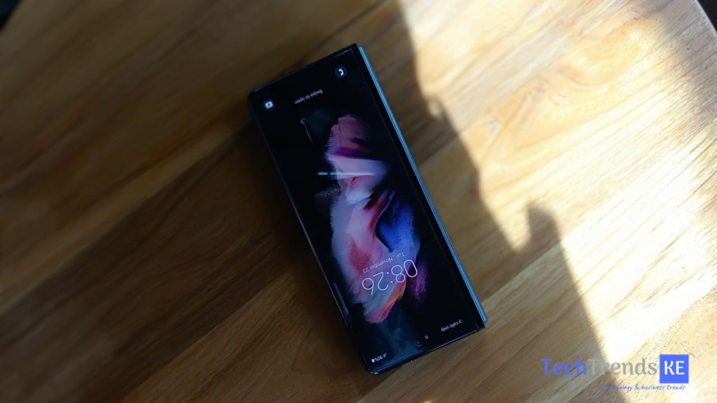 Galaxy Z Fold3 Review