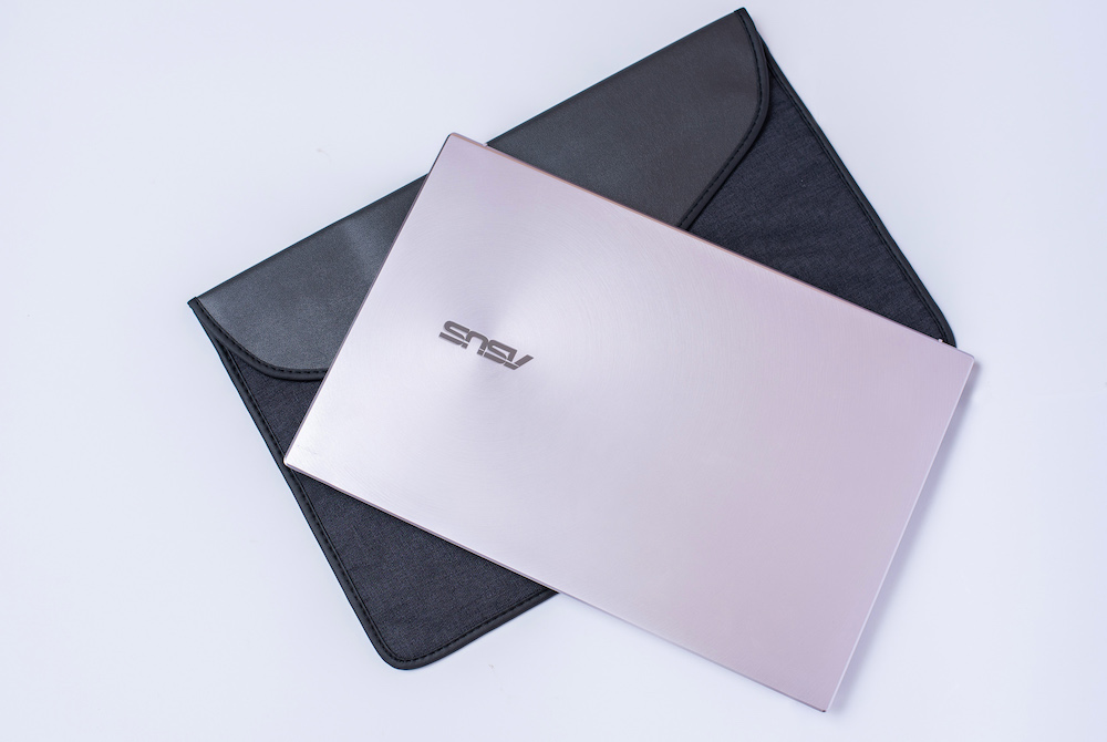 The ASUS Zenbook 13 OLED 