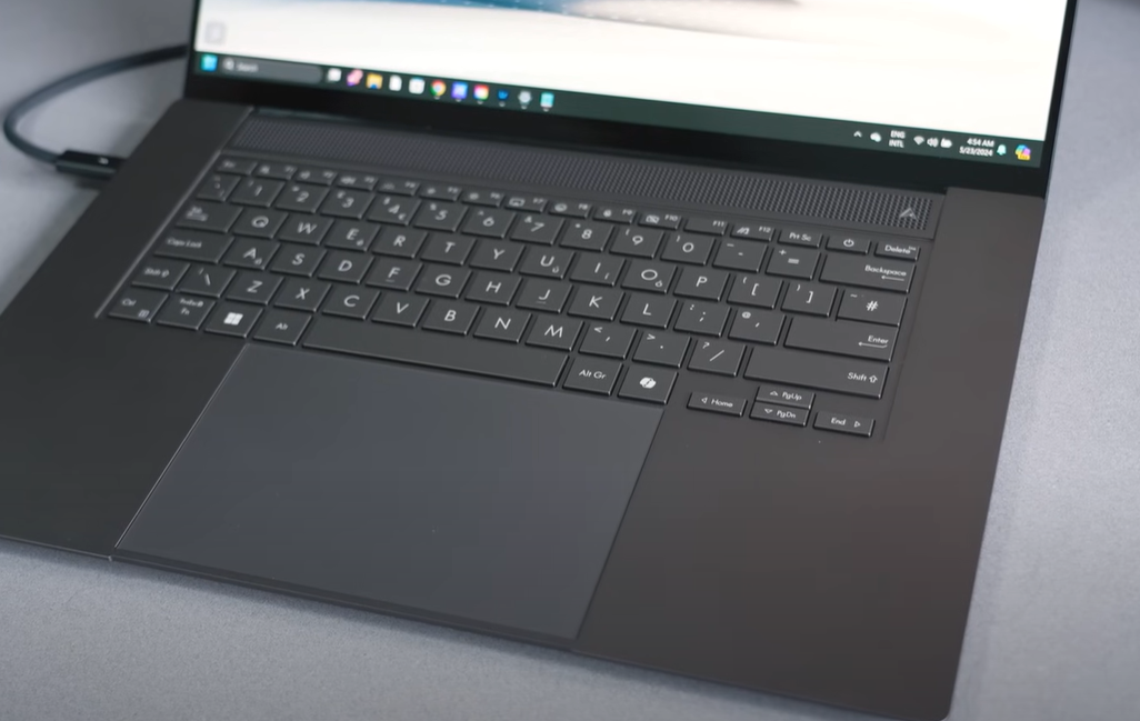 Asus Zenbook S16 review keyboard