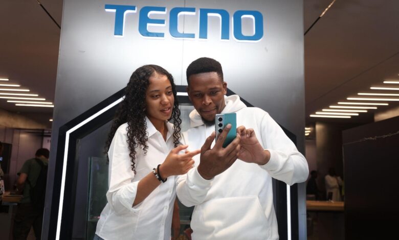 TECNO Camon 40