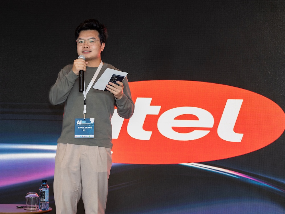 itel S26 Ultra Named No.1 Recommended Curved Display Phone Under $175 at TechTrends AI Forum