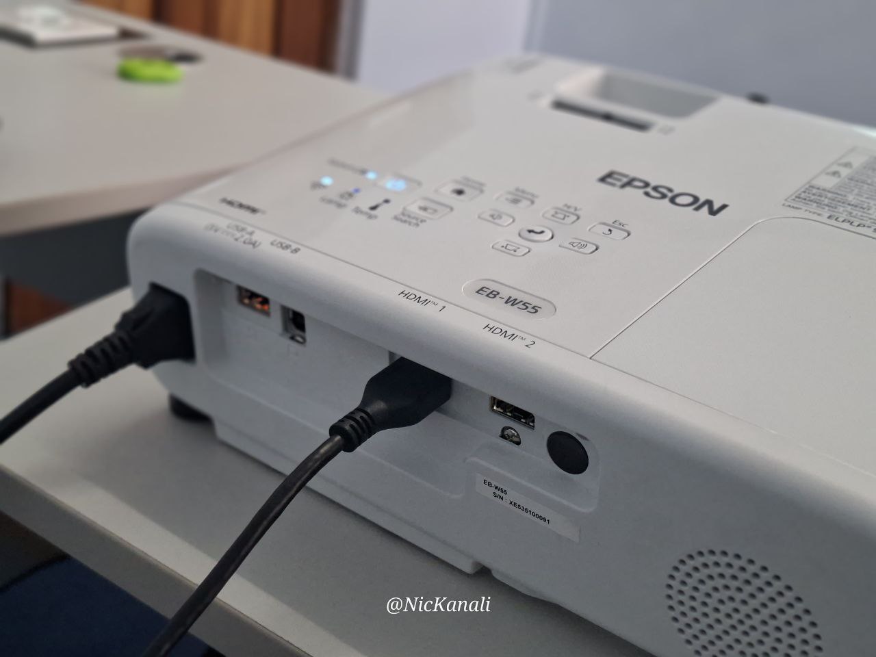 Epson EB-W55 Projector