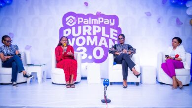 PalmPay's Purple Woman