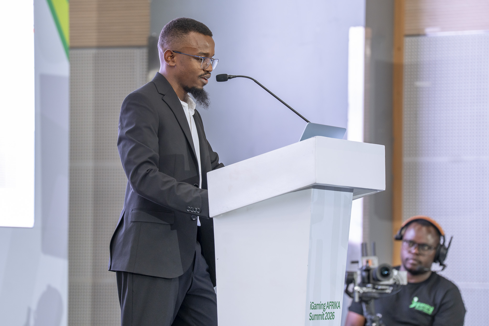 iGaming AFRIKA CEO Jeremiah Maangi delivers the opening keynote during the iGaming AFRIKA Summit 2026 in Nairobi, calling for stronger African participation in the continent’s gaming industry.